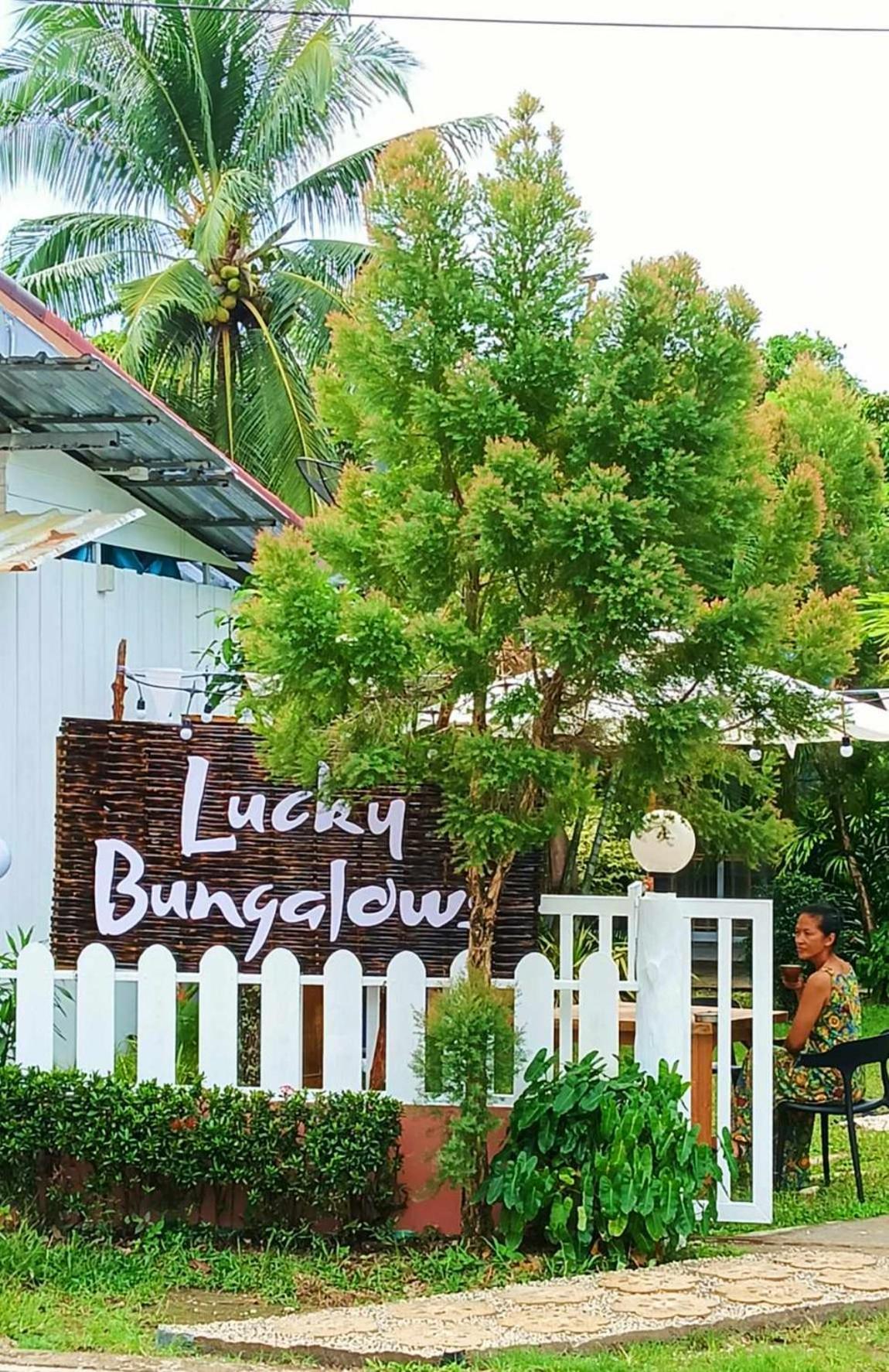 Lucky Bungalows Ko Mook Esterno foto